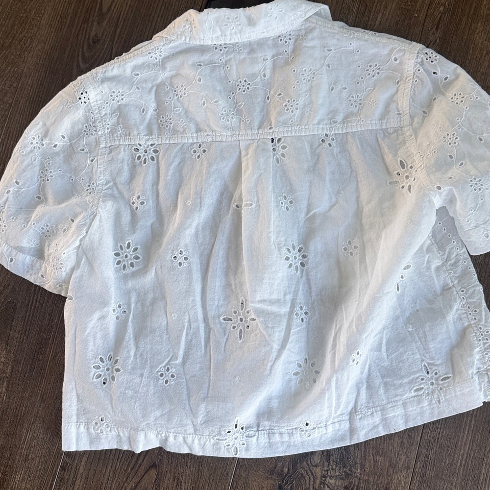 American Eagle White Eyelet Button-Front Short Sleeve Shirt XS - Picture 6 of 9